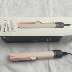 Dyson Airstraight Wet to Dry Styler in Pink